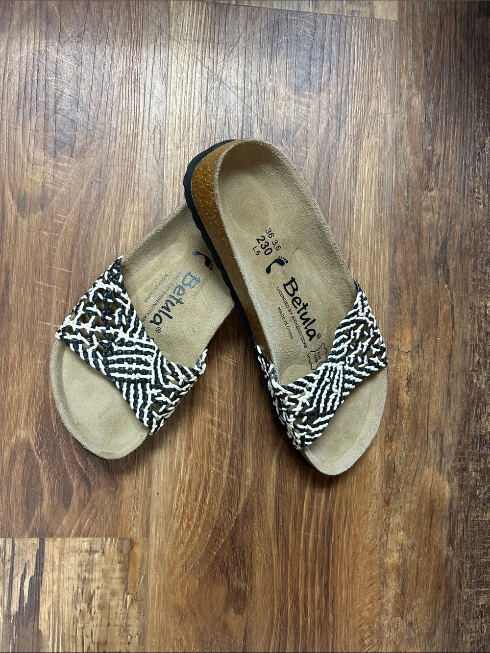 Betula Women's Black & White Woven Slide Sandals